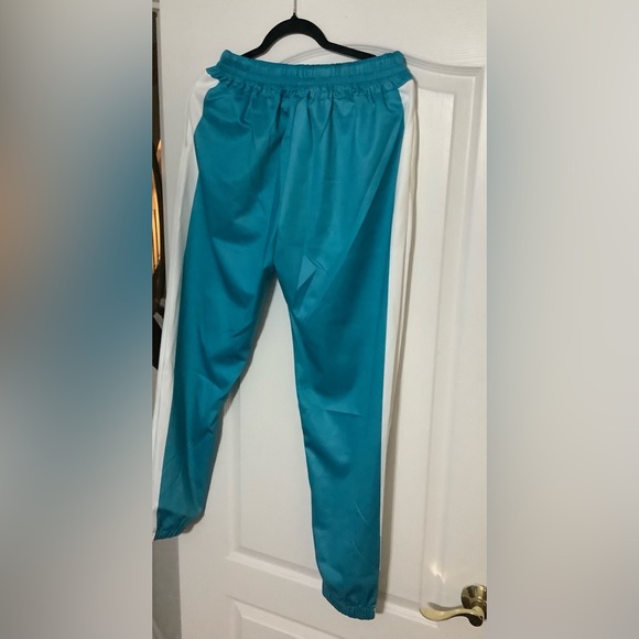 Suit Up as an Iconic Squid Game Player This Halloween - Picture 3 of 6